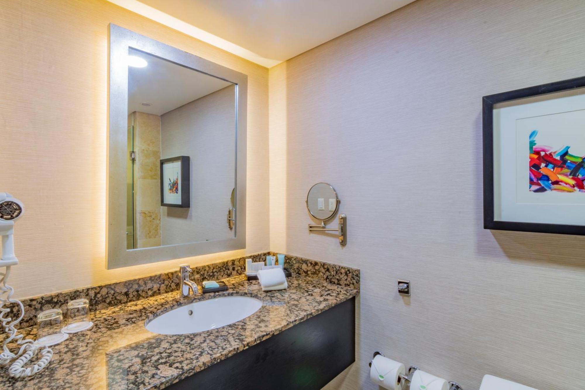 Hotel Lucerna Hermosillo Esterno foto